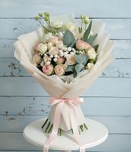 Букет цветов из:  Розы и Лизиантусы в Винзили