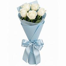 Букет 5 Белых роз Проуд в Винзили