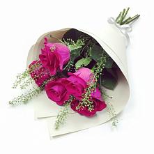 Букет цветов из:  Розы в Винзили