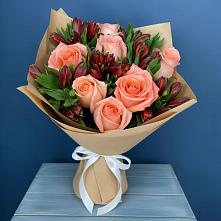 Букет цветов из:  Розы и Альстромерии в Винзили