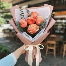 Букет цветов из:  Розы в Винзили