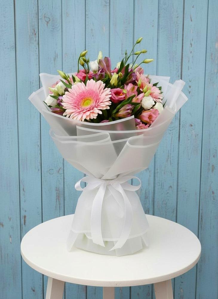 Букет цветов из: Герберы, Альстромерии и Лизиантусы в Винзили