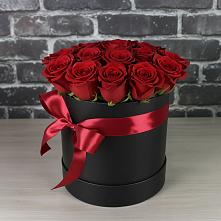 Цветочная композиция из Розы в шляпной коробке в Винзили