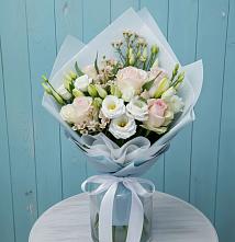 Букет цветов из:  Розы и Лизиантусы в Винзили