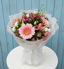 Букет цветов из:  Герберы, Альстромерии и Лизиантусы в Винзили