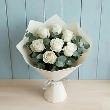 Букет Белые розы в Эвкалипте в Винзили