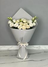 Букет цветов из:  Розы и Лизиантусы в Винзили